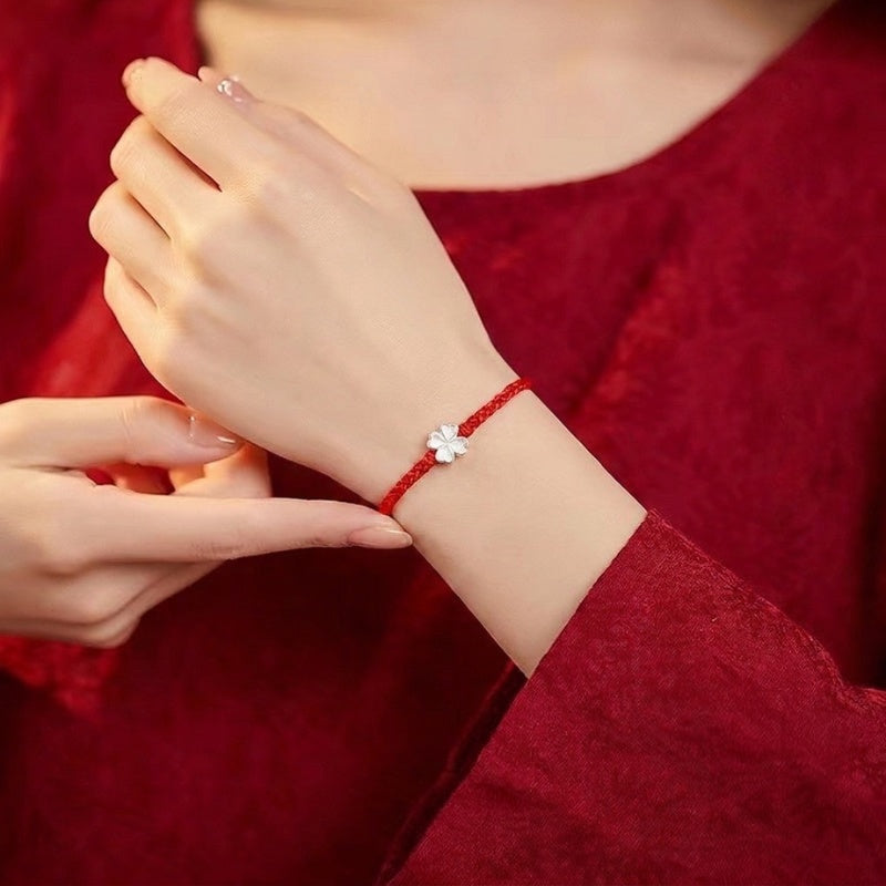 Red String S925 Sterling Silver Clover Bracelet — bracelet view 3