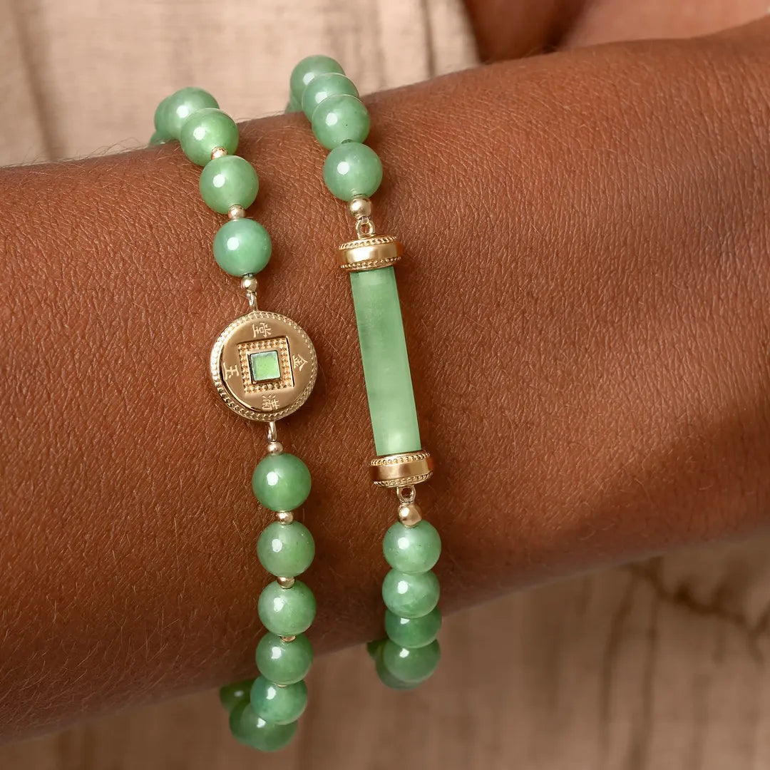 Pulsera de jade con moneda