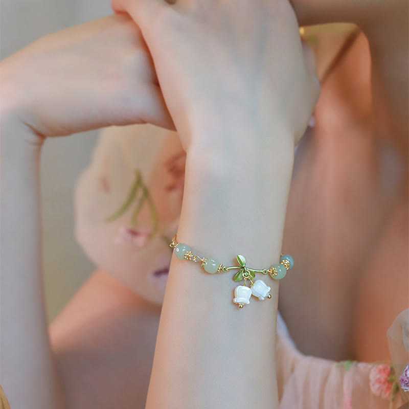 Jade Lily of the Valley Chain Bracelet — product view 3