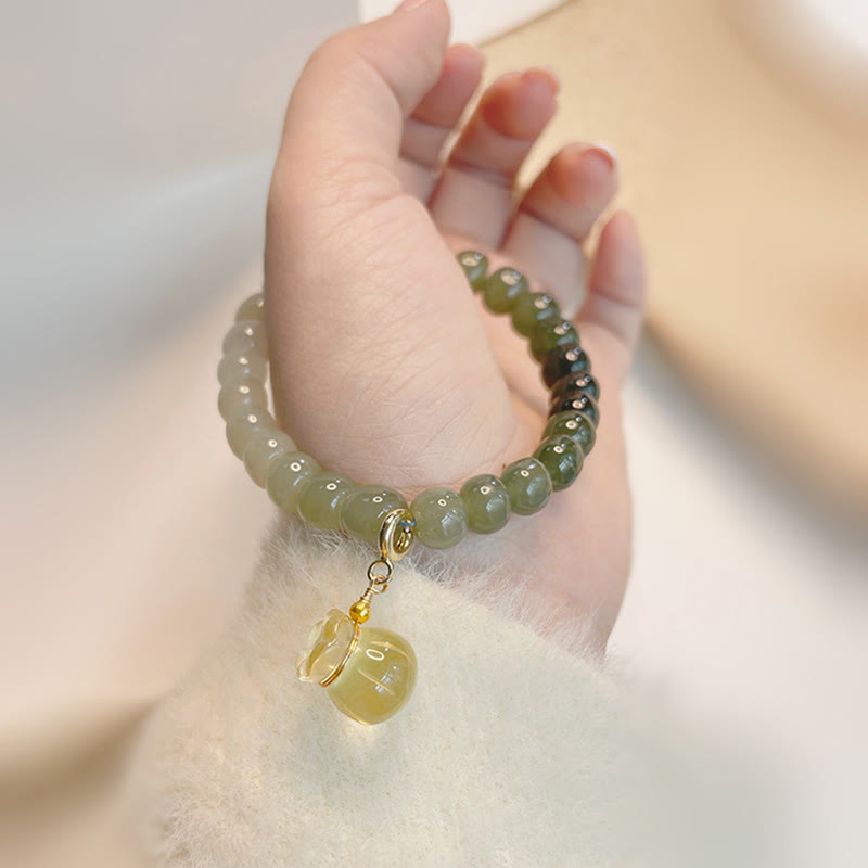 Jade Pouch Charm Bead Bracelet — product view 3
