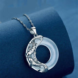 Collar con colgante de piedra koi