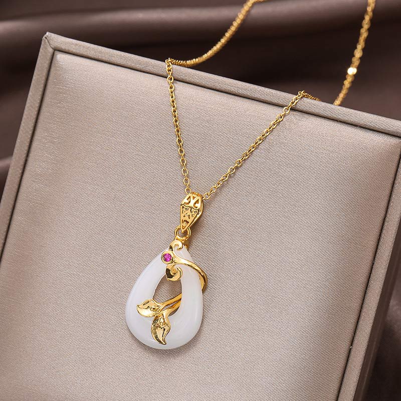 Oval Jade Chain Necklace — detail view 4