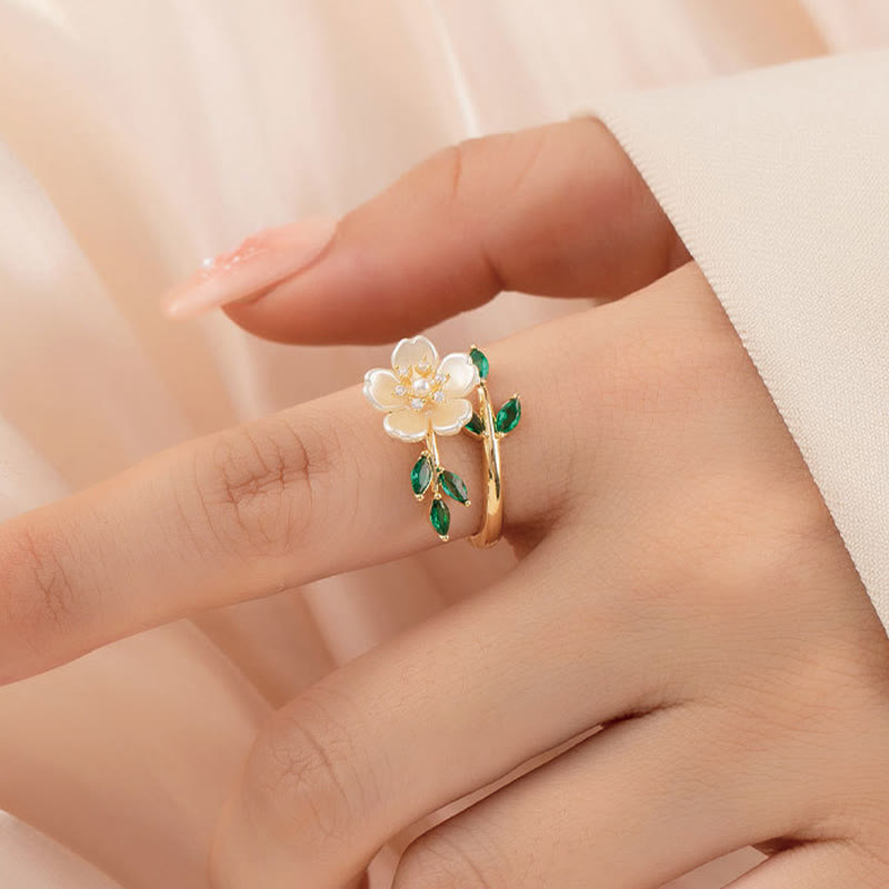 Pearl Flower Adjustable Ring — detail view 4