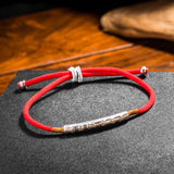 Pulsera roja con cuentas chapadas