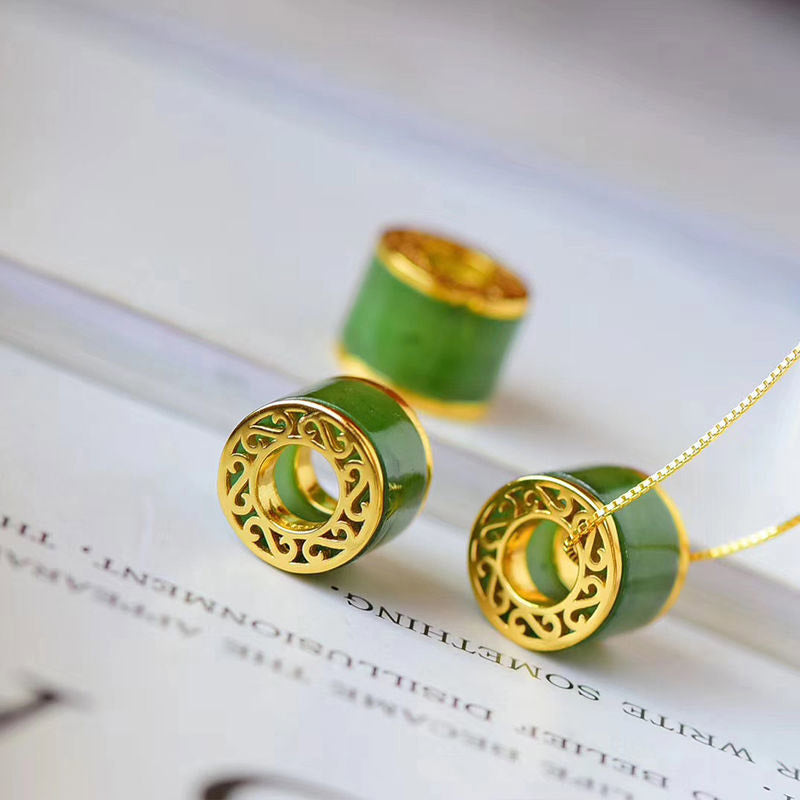 Round Jade Silver-Plated Necklace — detail view 2
